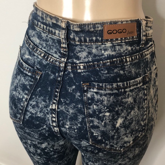 Stonewashed Jeans - Picture 5 of 8